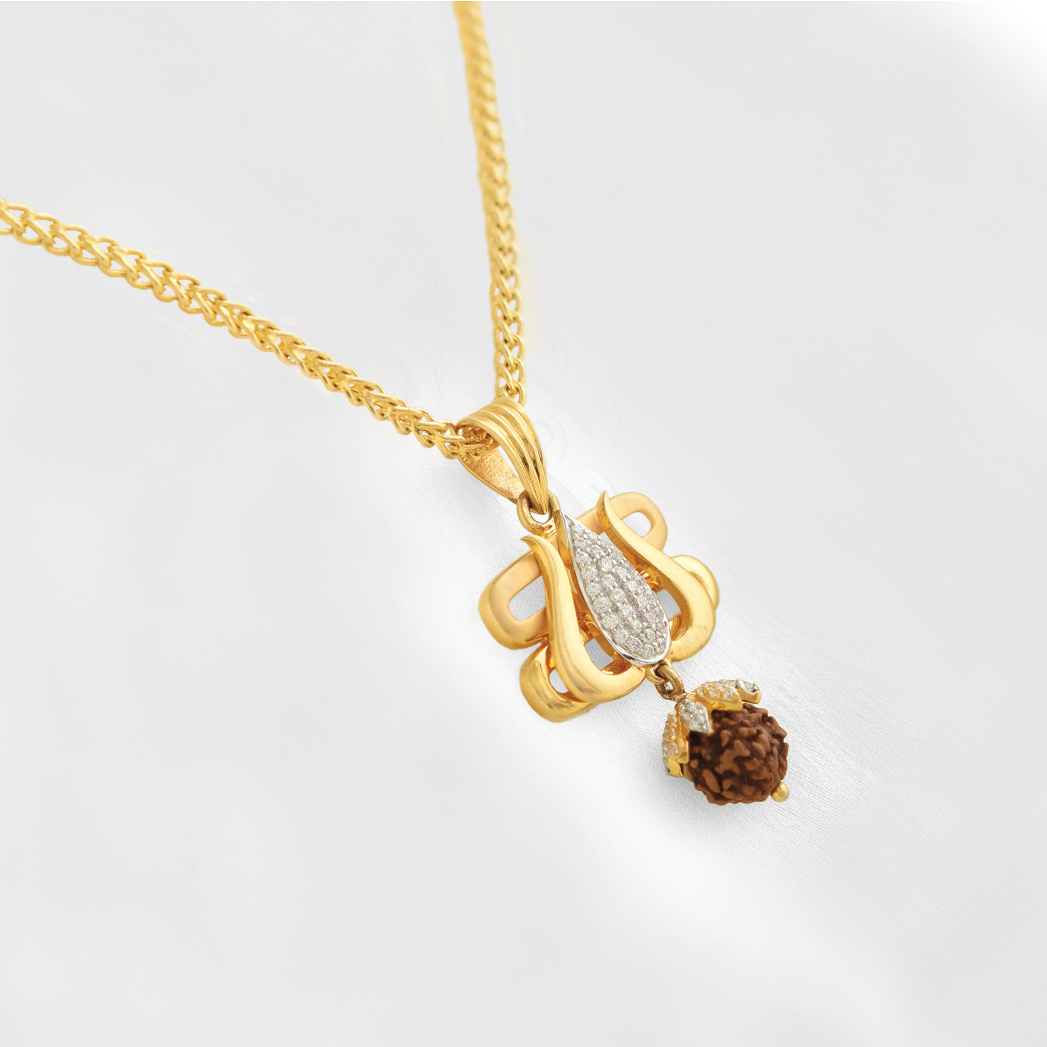 Rudraksha locket deals in gold